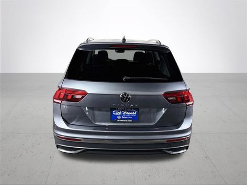 Used 2023 Volkswagen Tiguan SE FWD image 8