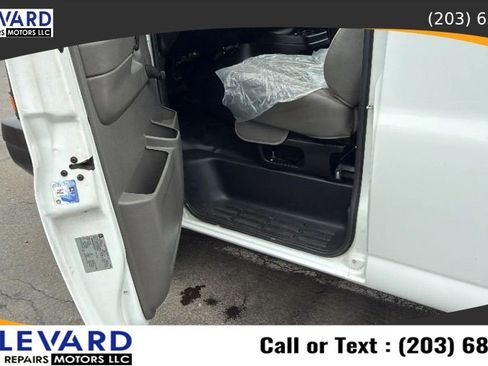 Used 2008 GMC Savana 2500 RWD image 20