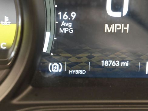 Used 2024 Jeep Wrangler Unlimited image 30