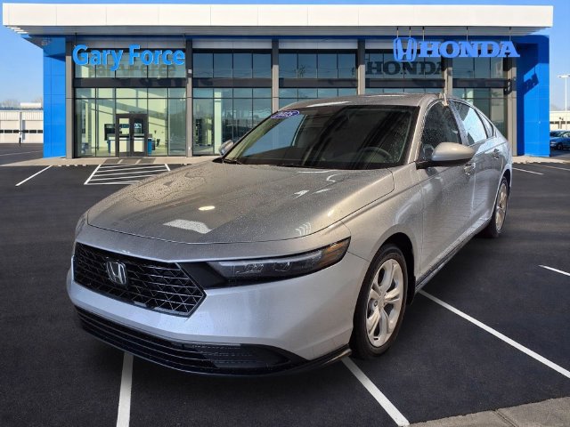 Certified 2025 Honda Accord LX image 4
