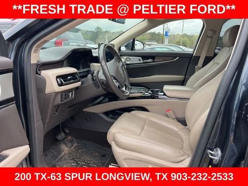 Used 2021 Lincoln Nautilus Reserve w/ Equipment Group 202A image 6