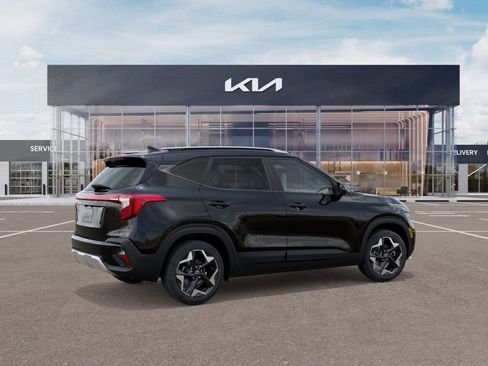 New 2026 Kia Seltos S FWD image 4