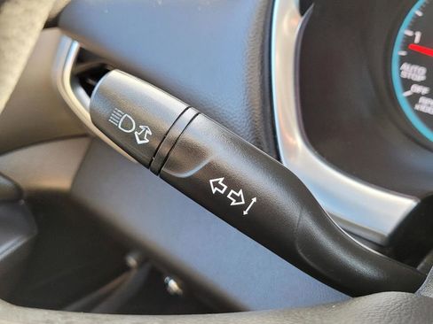 Used 2020 Chevrolet Traverse LS image 33