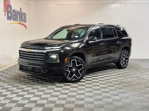 New 2026 Chevrolet Traverse High Country image 2