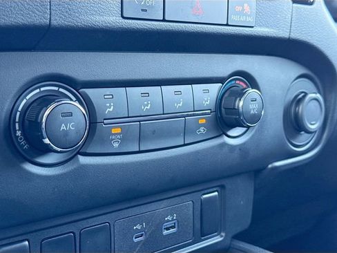 Used 2024 Nissan Frontier S image 17