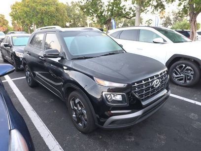 Used 2022 Hyundai Venue SEL