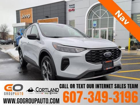 Used 2025 Ford Escape ST-Line w/ Tech Pack #1 image 1