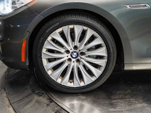 Used 2017 BMW 535i Gran Turismo RWD image 9