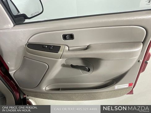Used 2005 Chevrolet Avalanche LS w/ Onstar Plus Package AWD/4WD image 20