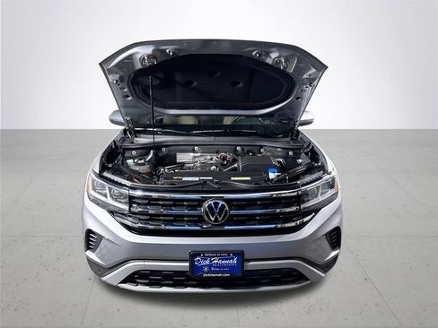 Certified 2023 Volkswagen Atlas SE w/ Black Wheel Package image 21