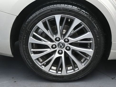 Used 2019 Lexus ES 300h w/ Premium Package FWD image 31