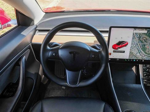 Used 2018 Tesla Model 3 Mid Range image 19