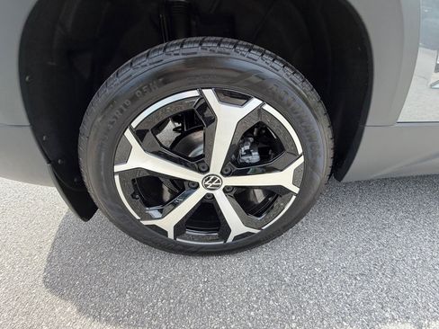 New 2026 Volkswagen Taos SEL AWD/4WD image 23