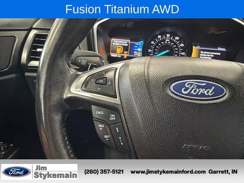 Used 2020 Ford Fusion Titanium AWD/4WD image 21