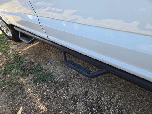 Used 2018 Ford F250 XLT image 2