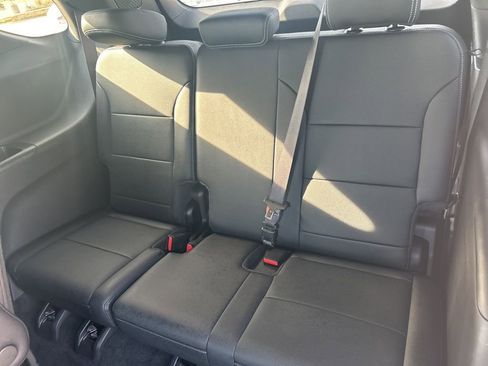 Used 2026 Chevrolet Traverse LT AWD/4WD image 12