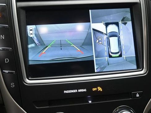 Used 2020 Lincoln Nautilus Reserve AWD/4WD image 13