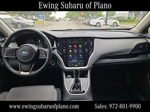 Used 2025 Subaru Outback Premium AWD/4WD image 12