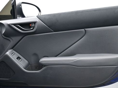 Used 2023 Toyota GR86 Premium image 21