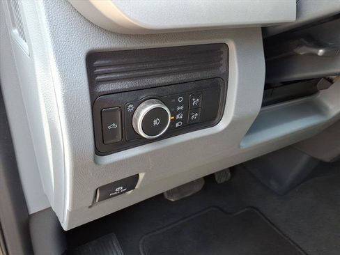 Used 2025 Ford F250 XLT AWD/4WD image 21