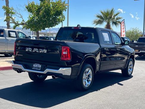 Used 2025 RAM 1500 Big Horn RWD image 7