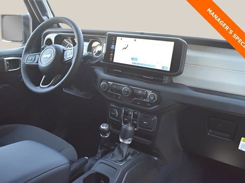 New 2025 Jeep Gladiator Sport image 14