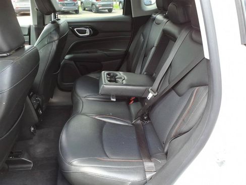 Used 2022 Jeep Compass Trailhawk AWD/4WD image 8