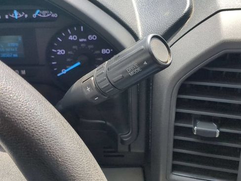 Used 2020 Ford F550 2WD Regular Cab Super Duty image 17