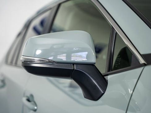 Certified 2022 Toyota RAV4 XLE Premium image 17