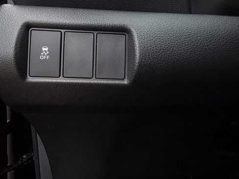 Used 2025 Honda Pilot Sport image 13