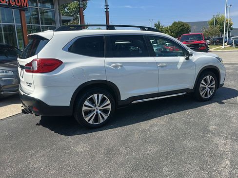 Used 2022 Subaru Ascent Limited w/ Technology Package AWD/4WD image 3