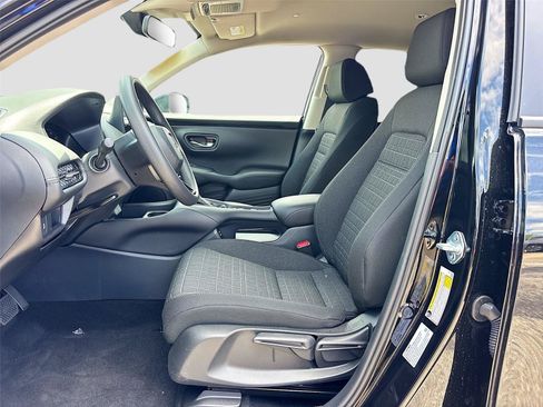Certified 2026 Honda HR-V LX image 19