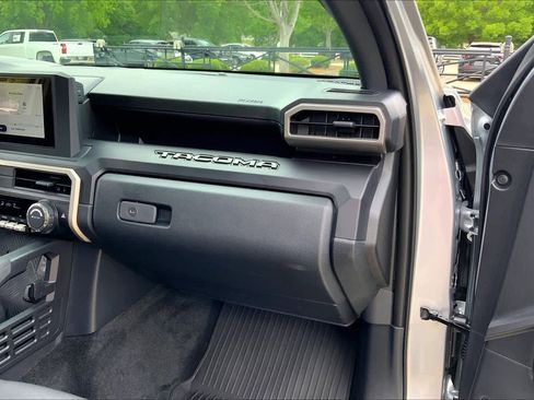 Used 2025 Toyota Tacoma SR RWD image 17