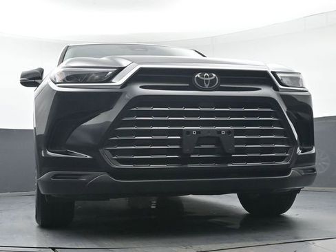 Used 2024 Toyota Grand Highlander XLE image 43