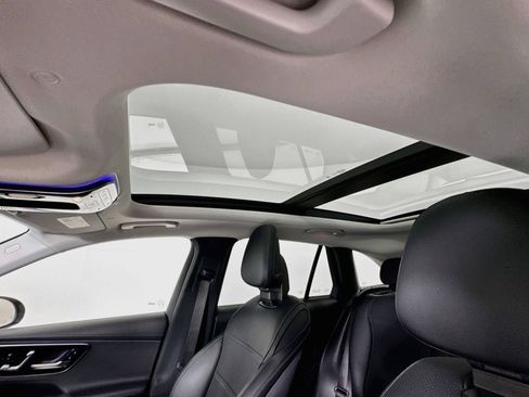 Certified 2024 Mercedes-Benz GLC 300 image 24