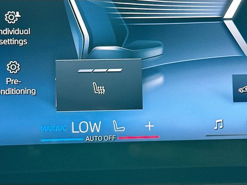 Certified 2024 BMW X5 xDrive40i w/ M Sport Package image 21