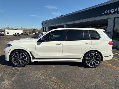 Used 2020 BMW X7 M50i w/ Dynamic Handling Package image 10