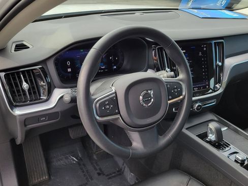 Used 2024 Volvo S60 B5 Core image 22