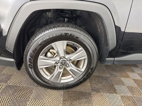 Used 2025 Toyota RAV4 XLE image 28