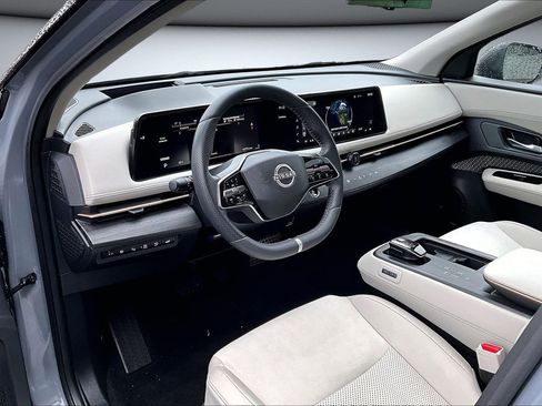 Used 2024 Nissan Ariya EVOLVE+ image 16