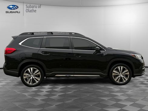 Certified 2022 Subaru Ascent Limited w/ Technology Package image 12