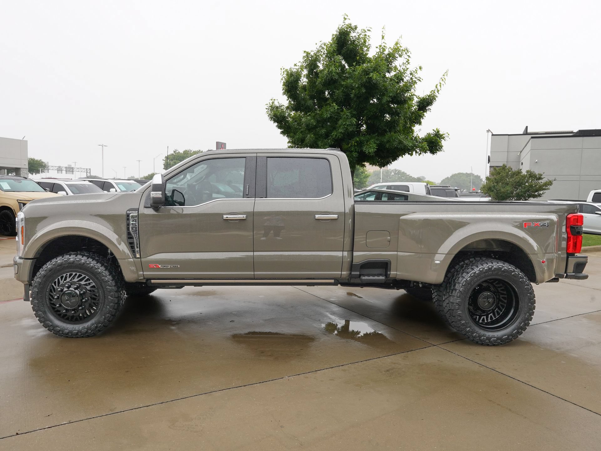 Used 2026 Ford F450 Platinum w/ Platinum Plus Package AWD/4WD image 6