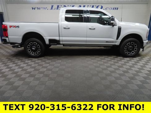 Used 2025 Ford F250 Platinum w/ FX4 Off-Road Package image 2