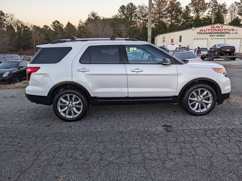Used 2013 Ford Explorer XLT image 9