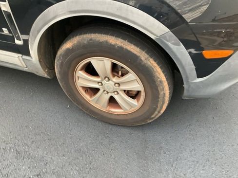 Used 2009 Saturn Vue XE w/ Premium Trim Package image 3