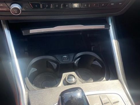 Used 2022 BMW 330e RWD image 21