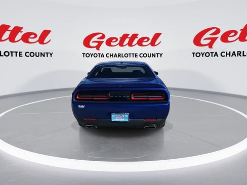 Used 2021 Dodge Challenger SXT image 7