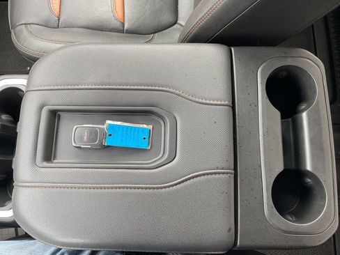 Used 2022 GMC Sierra 2500 AT4 image 23