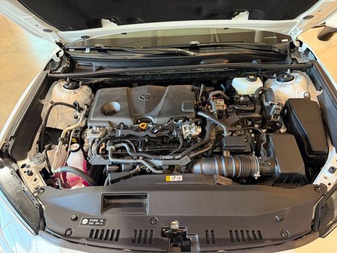 Used 2026 Toyota Camry SE FWD image 32