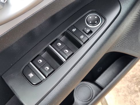 Used 2024 Kia Forte LXS FWD image 22
